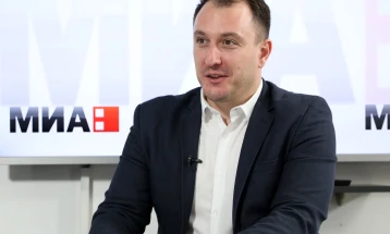 Андоновски за МИА: Сите документи ќе ви бидат во телефонот, тестот ќе го направиме на Самитот пред 800 присутни од 20 држави