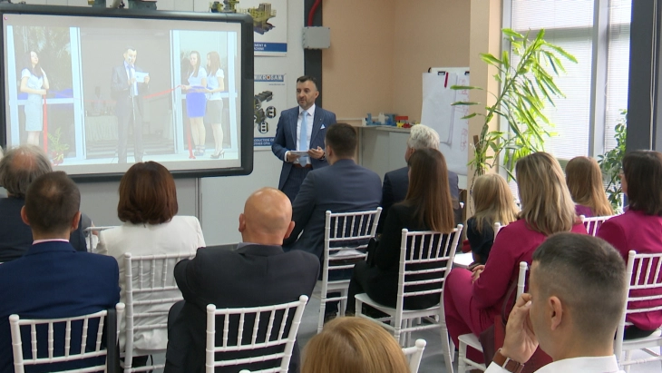 „Микросам“ и Институтот за современи композити и роботика од Прилеп одбележаа јубилеи во развојот на современата технологија