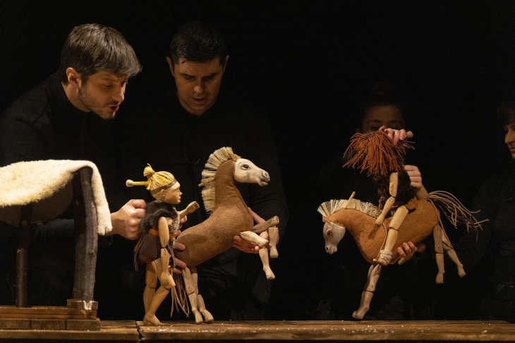 „Роња“ на Театарот за деца и младинци со четири освоени награди на ФЛУМ 2025 во Мостар