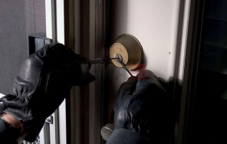 Романец осомничен за тешка кражба во Скопје