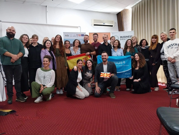 Иновативни бизнис концепти од млади претприемачи од Шпанија и Македонија презентирани во Струга