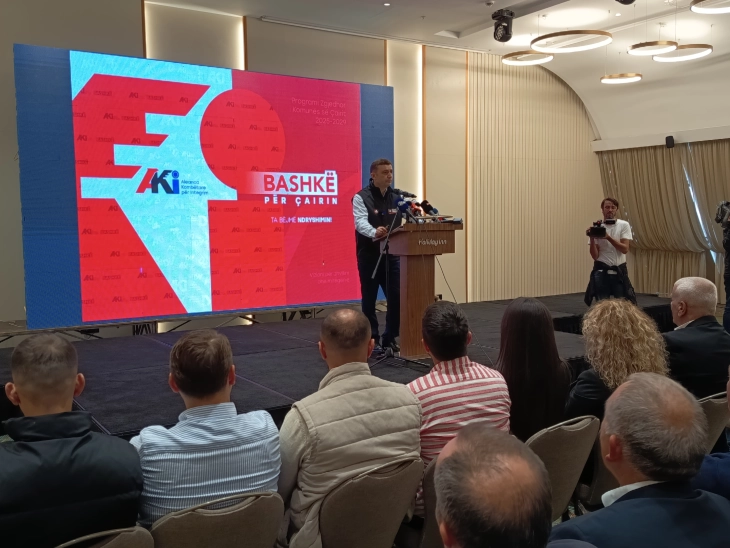 Osmani prezanton programin zgjedhor: 2500 vende parkimi, ndërmarrje e re komunale dhe luftë kundër korrupsionit