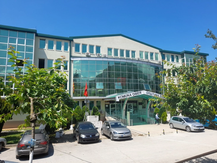 Кандидатите за градоначалник на Дебар посакаа достоинствена кампања, фер и демократски изборен ден