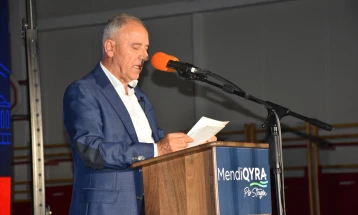 Независниот кандидат за градоначалник на Струга, Менди Ќира изборната кампања ја почна од Лабуништа