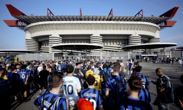 „Сан Сиро“ ќе им биде продаден на Милан и Интер за 197 милиони евра, клубовите планираат да го срушат стадионот