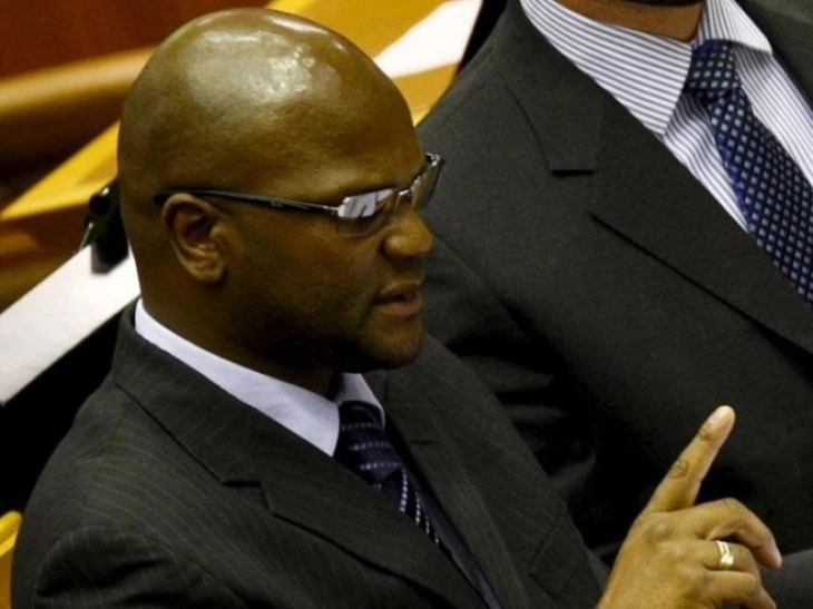 Јужноафриканскиот амбасадор во Франција пронајден мртов пред хотел во Париз, паднал од 22 кат