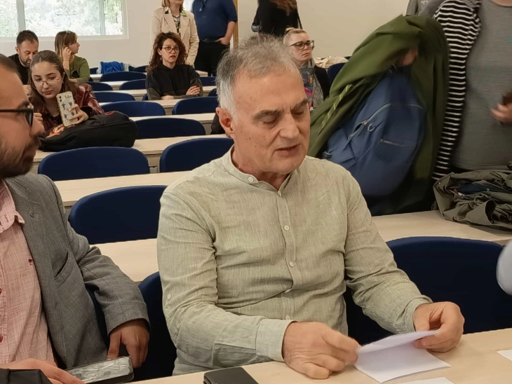 Миневски: Мораме да се вратиме на вистинските книжевни вредности