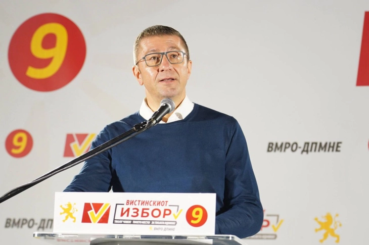 Mickoski - BDI-së: Unë nuk jam albanofob, por kriminalofob i cili i përçmon kriminelët të cilët në politikë hynë  të varfër , ndërkaq dolën milionera