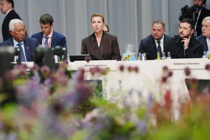 Зеленски со порака за „момците од Унгарија“ - да го послушаат Трамп и престанат да купуваат руска нафта 