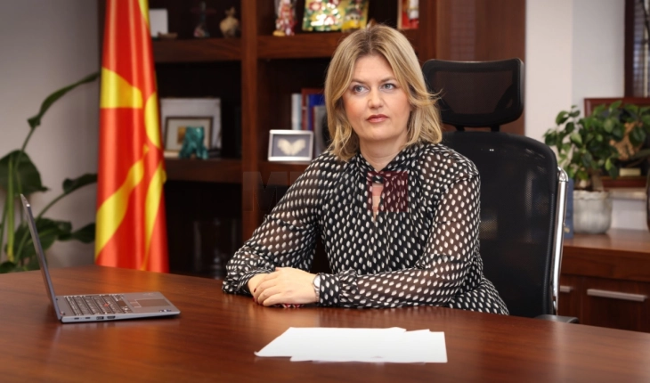 Bozhinovska: Po bëjmë gjithçka për të përmirësuar lidhshmërinë energjetike me fqinjët