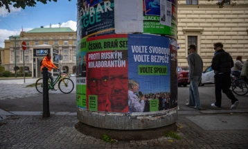 Во Чешка попладнево започнаа парламентарните избори, учестуваат 26 партии и коалиции и 4.462 кандидати