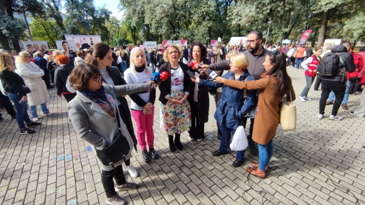 Потребна е скриниг програма за рано откривање на рак на дојка, апел од Розовиот Пикник за поддршка на жените болни од рак на дојка