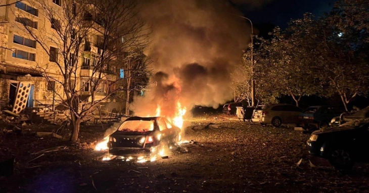 Во руските напади врз Запорожје едно лице загина и девет други се повредени
