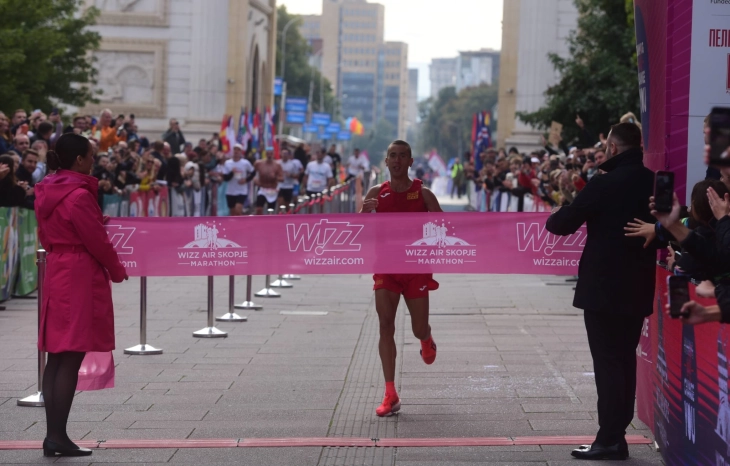 Ивановски: Секогаш достоинствено ги бранам боите на Македонија