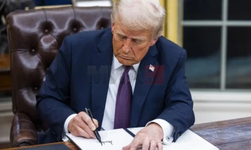 Трамп потпиша извршна наредба за испраќање 300 гардисти во Чикаго