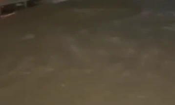 Голем дел од Скопје без вода заради пукната водоводна цевка во Влае 