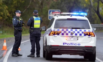 Маж рани 20 лица во пукање во Сиднеј