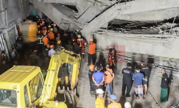 Numri i viktimave në shkollën e shembur islamike në Indonezi rritet në 54