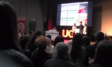 Во Штип доделени признанија на најдобрите наставници и професори