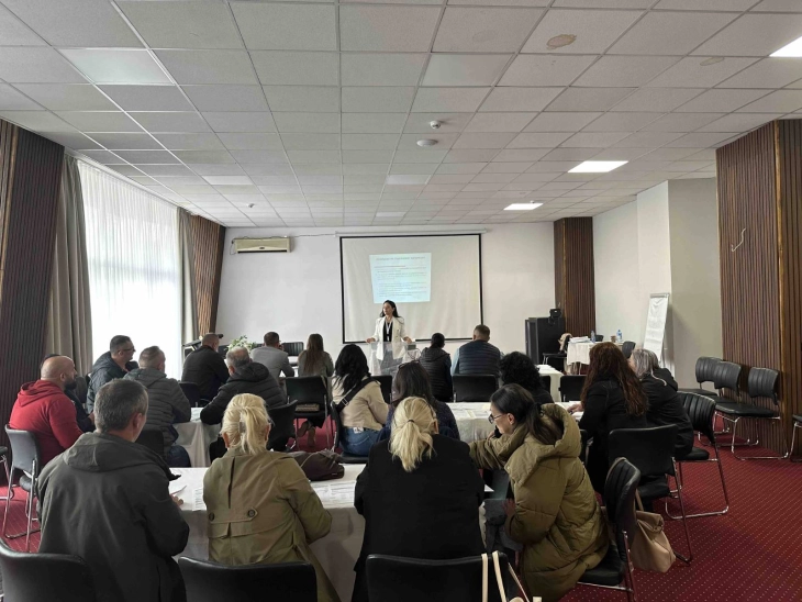 Во тек се обуки на членовите на избирачките одбори во Струга