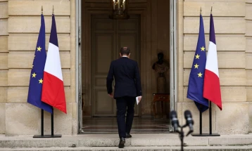 Le Maire withdraws from defenсe post after Lecornu resigns after month in office