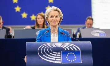 Фон дер Лајен: Не смееме да паднеме во стапицата на Путин за поделби во ЕУ 