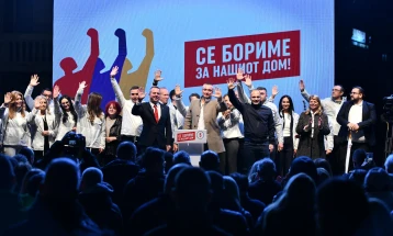 Филипче: Државата пола ни се исели, а тие за загари, орли и врапчиња зборуваат