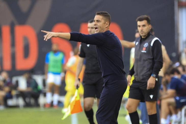 Следните три натпревари ќе ја одредат иднината на тренерот Франциско во Реал Сосиедад