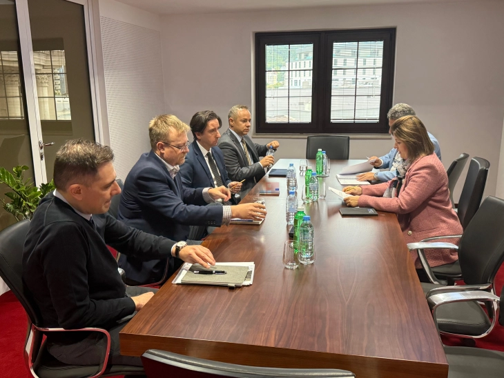 Takim pune i ministres Bozhinovska me ambasadorin Britanik Loson