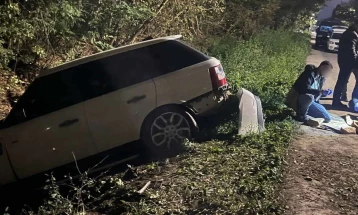 Janë arrestuar dy persona nga Shkupi të cilët kanë tentuar t'i ikin patrullës së policisë