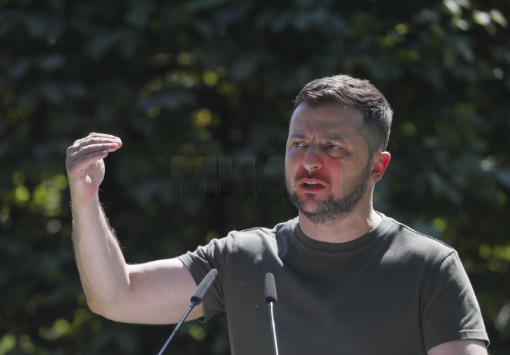 Зеленски: Во руските ракети и дронови пронајдени 100.000 западни компоненти