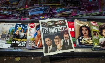 Францускиот премиер Лекорну во последен обид да го спаси владиниот кабинет