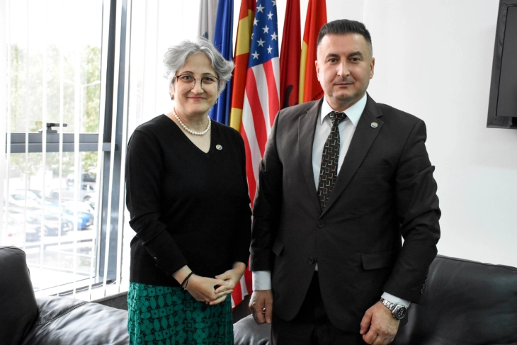 Ambasadorja e Mbretërisë së Holandës në RMV e vizitoi Universitetin e Tetovës