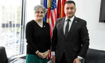 Ambasadorja e Mbretërisë së Holandës në RMV e vizitoi Universitetin e Tetovës