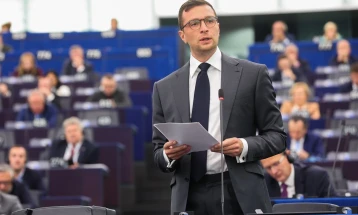 Бардела: Глас против Европската комисија е глас за опстанок на Европа на слободните нации