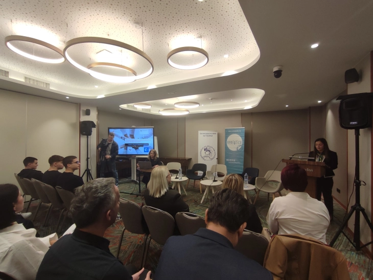 Мобилна апликација „Глас против корупција