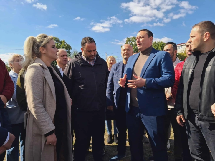 Ристовски и Садики Шаини во посета на ФК „Башкими“ Куманово