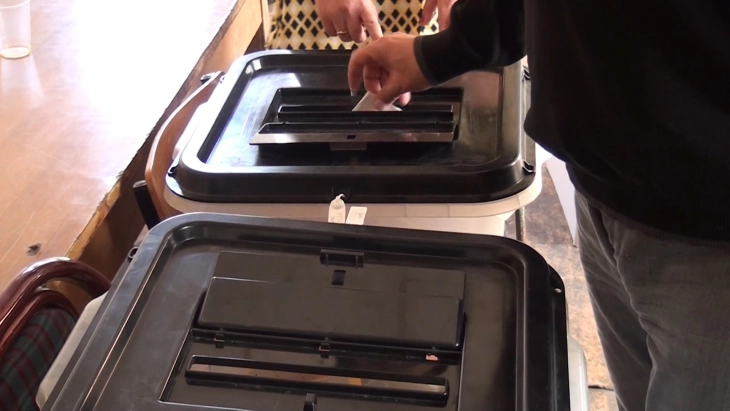 Штипската изборна комисија прими дел од недоверливиот избирачки материјал