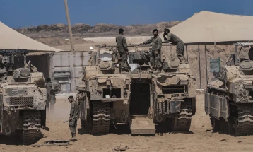 Gaza ceasefire takes effect, Israeli troops withdraw to agreed line