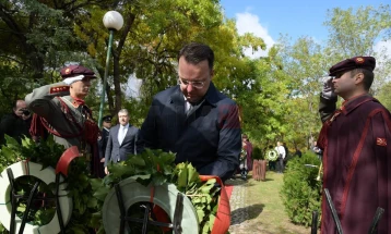 Nikolloski: Nuk duhet të harrojmë pse u ngrit kryengritja, kundër kujt dhe kundër ideologjisë së kujt