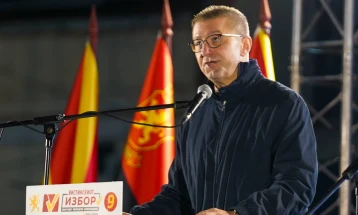 Мицкоски: Време е на работа, чест и на резултати, им ја враќаме надежта на граѓаните