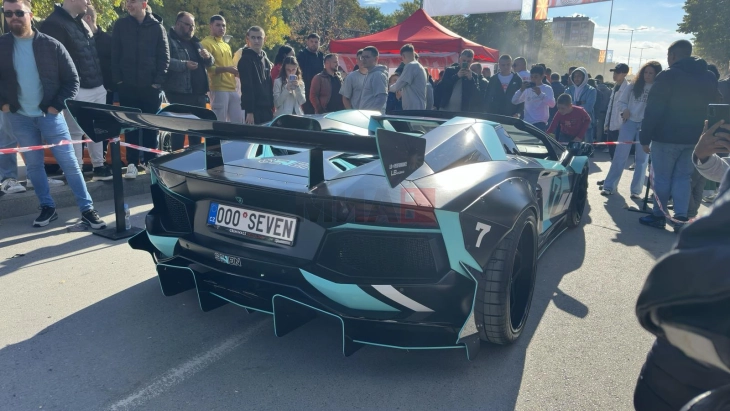 Фото галерија: Изложба на автомобили во Прилеп