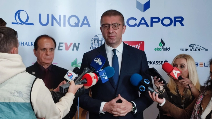 Mickoski: Citizens to vote in masses, many things to solve in Skopje