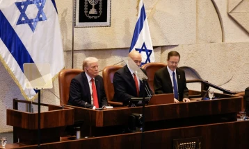 Tramp i bëri thirrje presidentit Hercog ta falë Netanjahun për rastet korruptuese