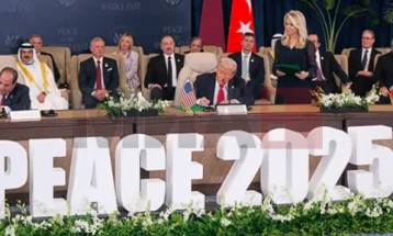 Nënshkruhet marrëveshja e armëpushimit në Gazë