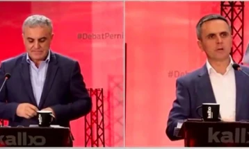 Касами:  Го градам и патот и училиштето на противничкиот кандидат во неговото село