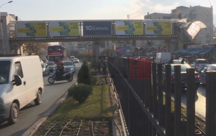 Mexhiti: Mbikalimi në Bit Pazar do të largohet, vendkalimi zyrtar me semaforë është zgjidhja përfundimtare