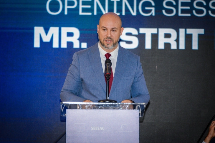 Исени: Преку континуирана дигитализација на административните процеси до модернизација на системите за контрола и надзор