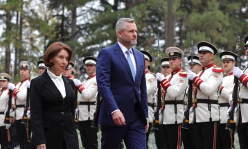 Siljanovska Davkova expects issue of dispute with Sofia to be raised in talks with von der Leyen