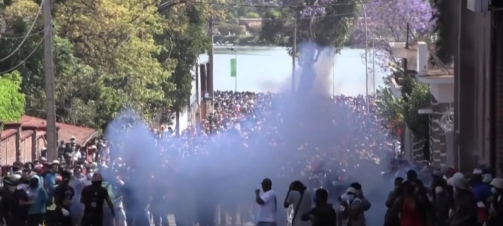 Војската ја презеде власта во Мадагаскар, претседателот избега од земјата